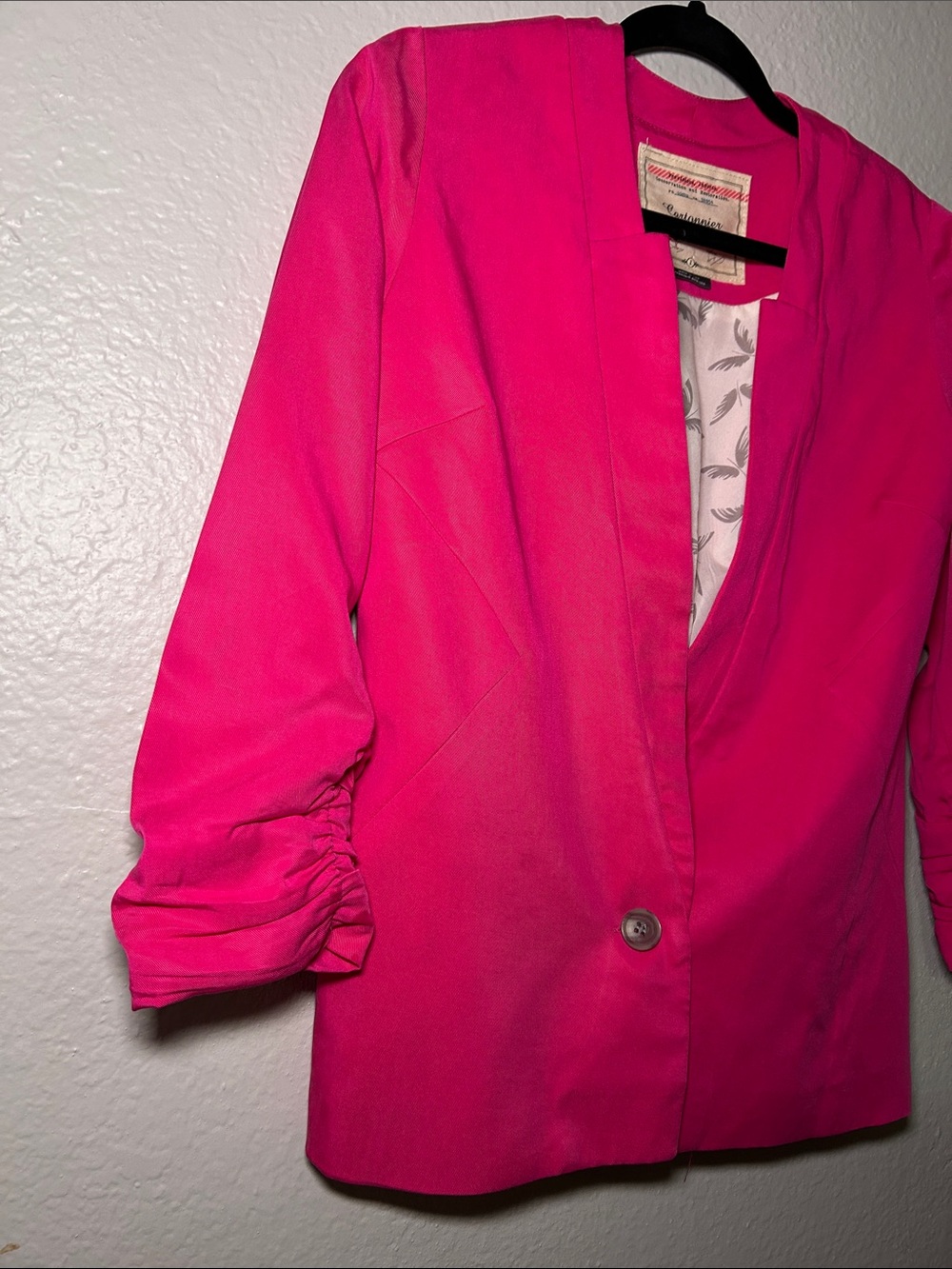 Cartonnier Hot Pink Open-Front Blazer with Ruched Sleeves - Picture 4 of 8